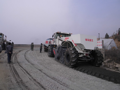 WR2300E，延安盘山道冷再生